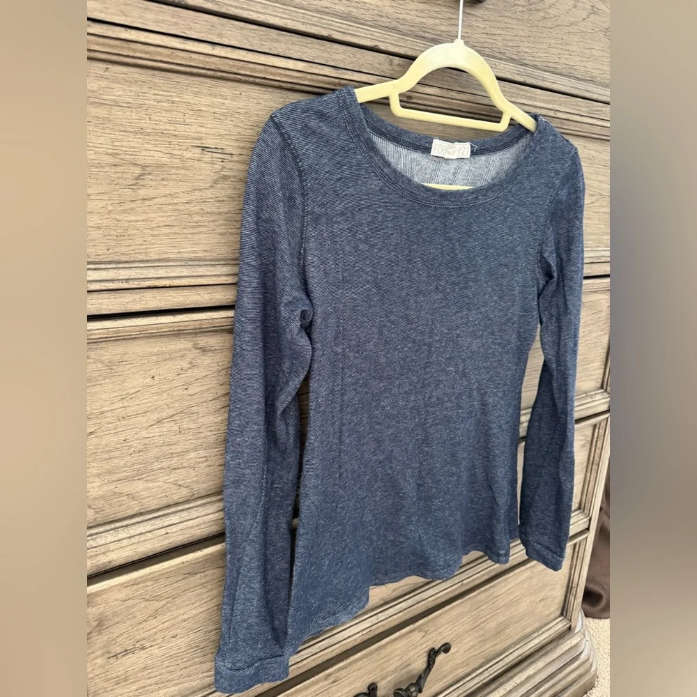 Forever 21 Navy Blue Waffle Long Sleeve Women's Top EUC Thermal Tee